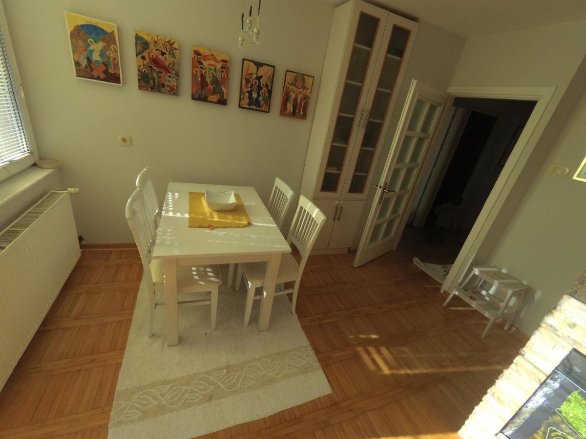 Apartman Jazzar Apartamento Arandjelovac Exterior foto